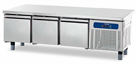 MASTRO Kühltisch mit 3 Schubladen 1/1, Breite1600mm, Tiefe 900mm