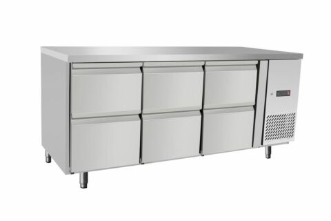 Kühltisch mit 3 Türen, 420 L, 700x1795x(H)840 mm