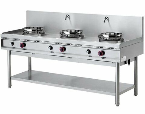 Gas-Wokkochfeld mit Zwischenboden, 3 Brenner, 2 Wasserhähne