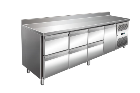 Kühltisch KT-VIP mit 3x 2 Schubladen und 1 Tür und Aufkantung, 2.230x700x960 mm