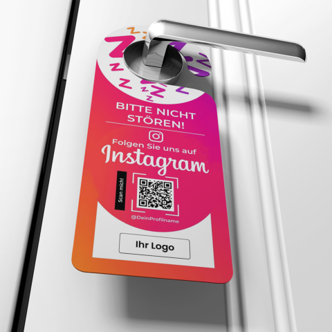 Hotel Türanhänger Instagram mit QR-Code+Logo
