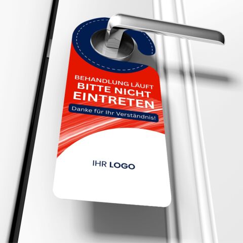 Türanhänger BL20 „Behandlung läuft / Jetzt wieder frei“ für Ärzte & Praxen, mit Logo (100 Stk.)